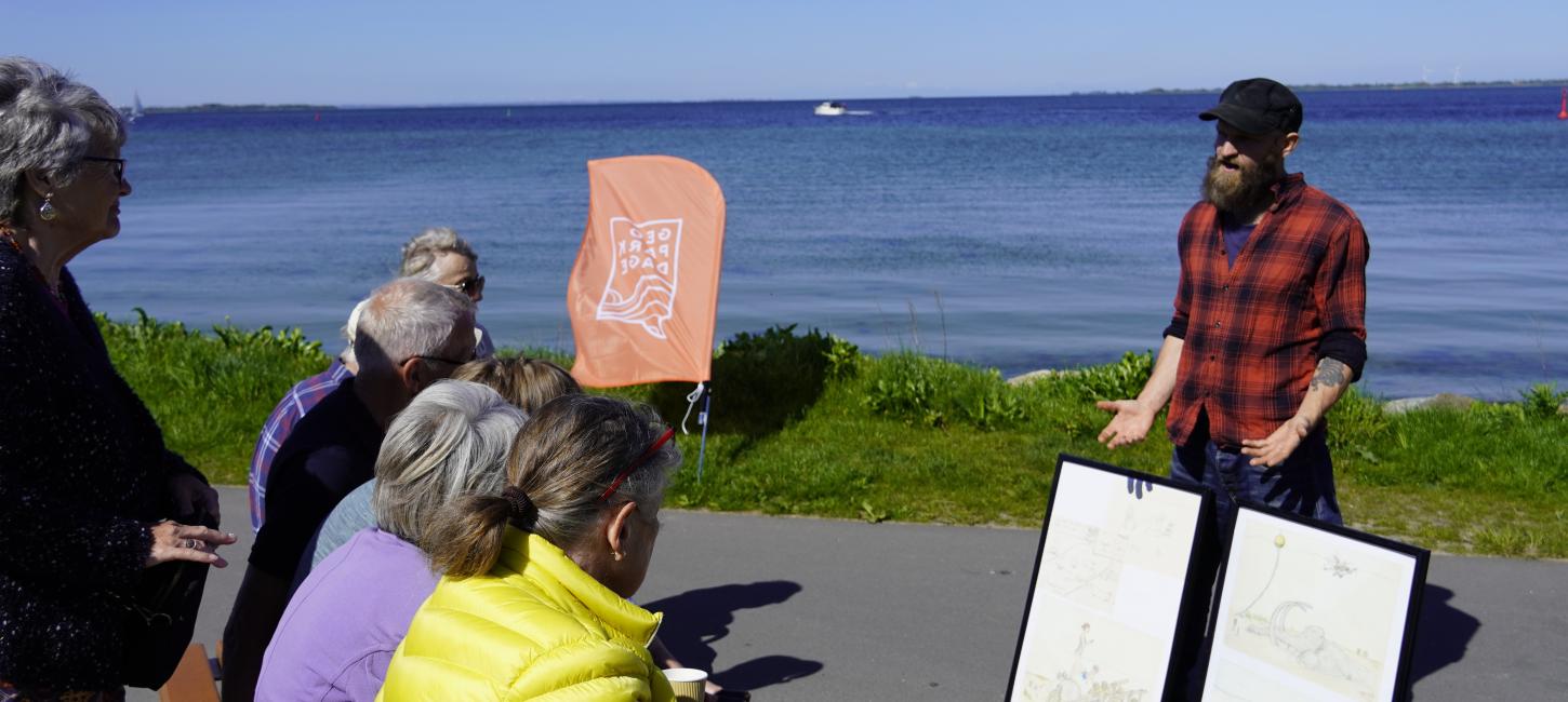 Balder Mo ved Badeanstalten i Rudkøbing